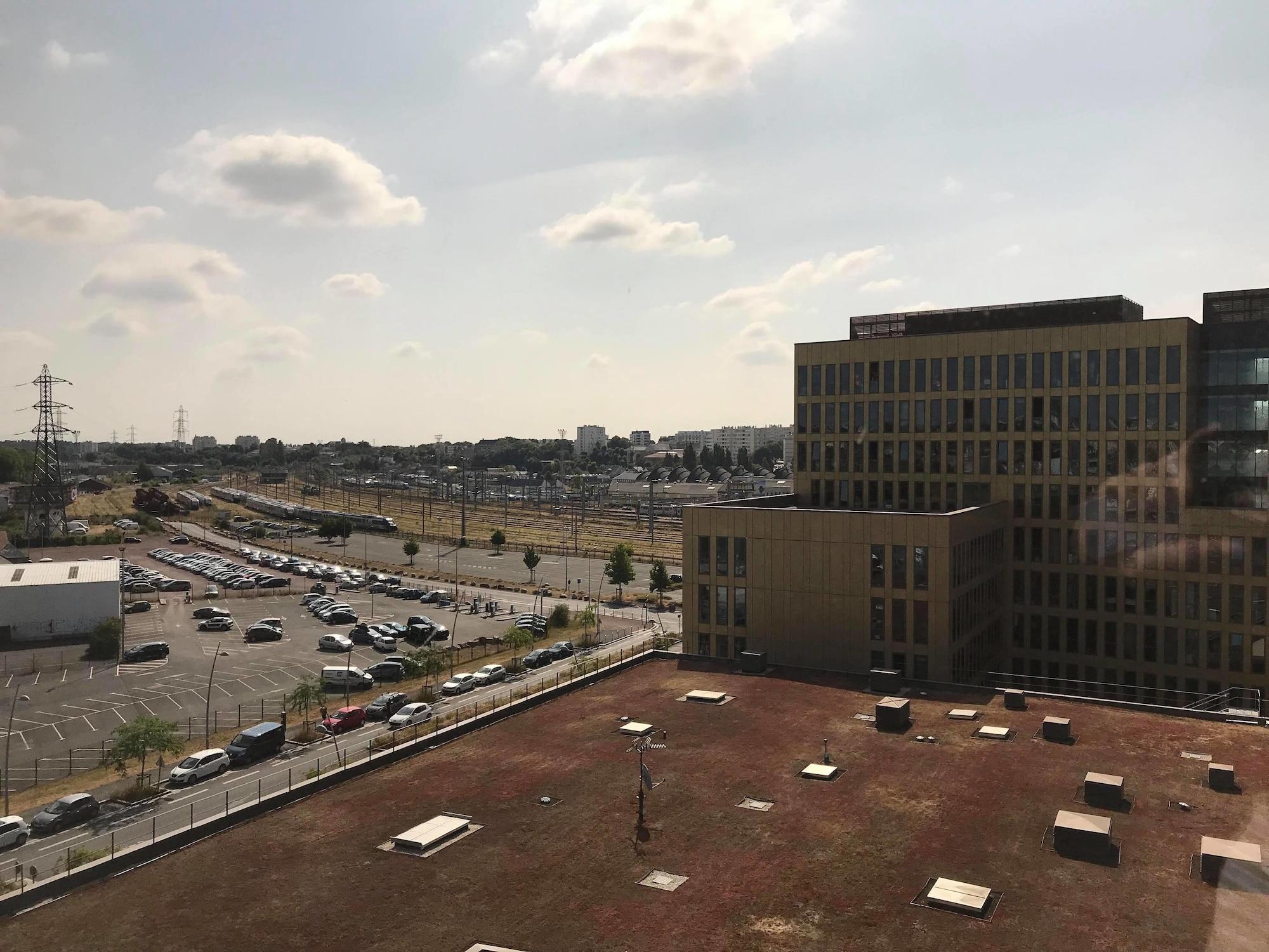 Отель Ibis Styles Caen Centre Gare Экстерьер фото