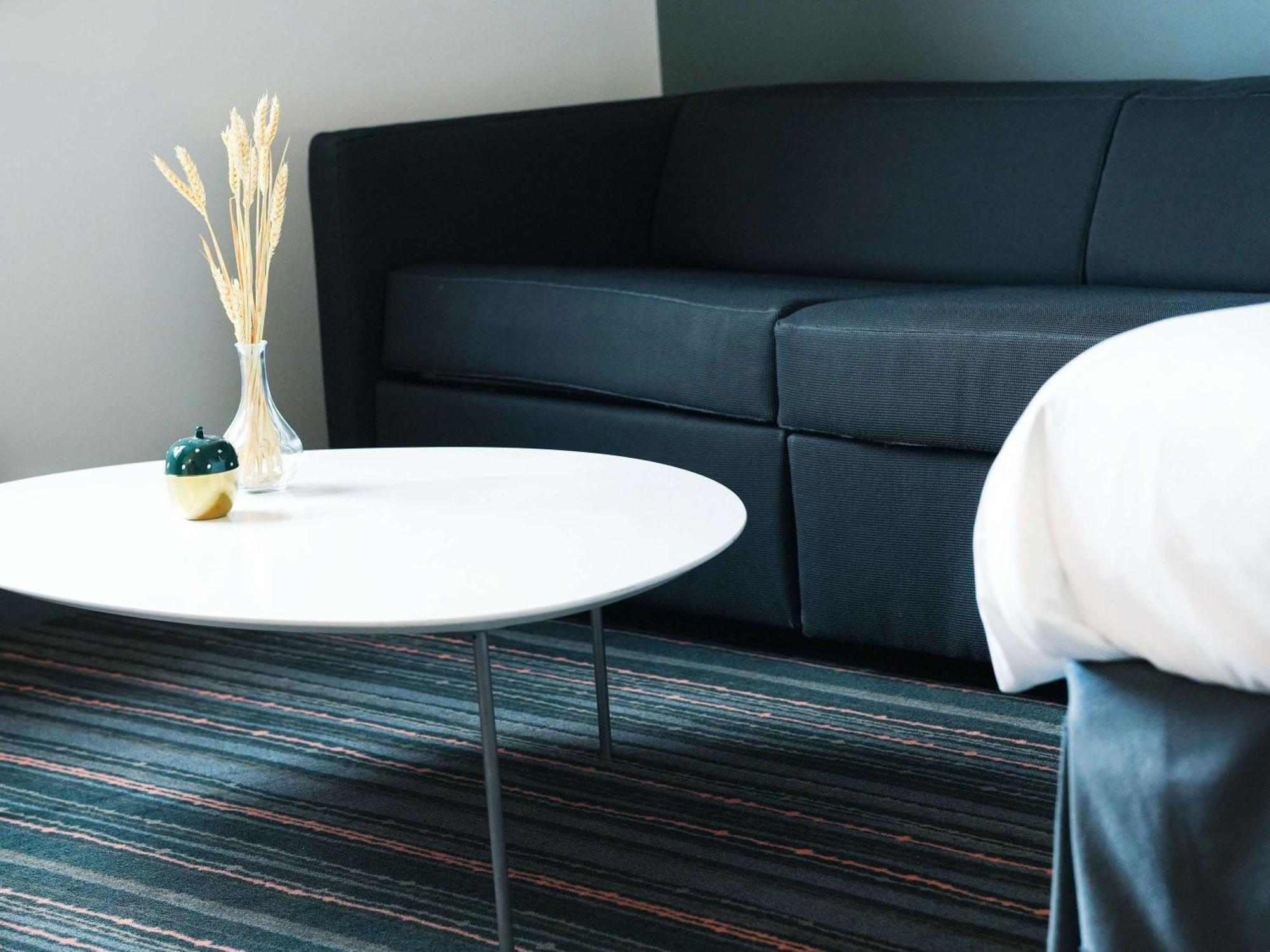 Отель Ibis Styles Caen Centre Gare Экстерьер фото