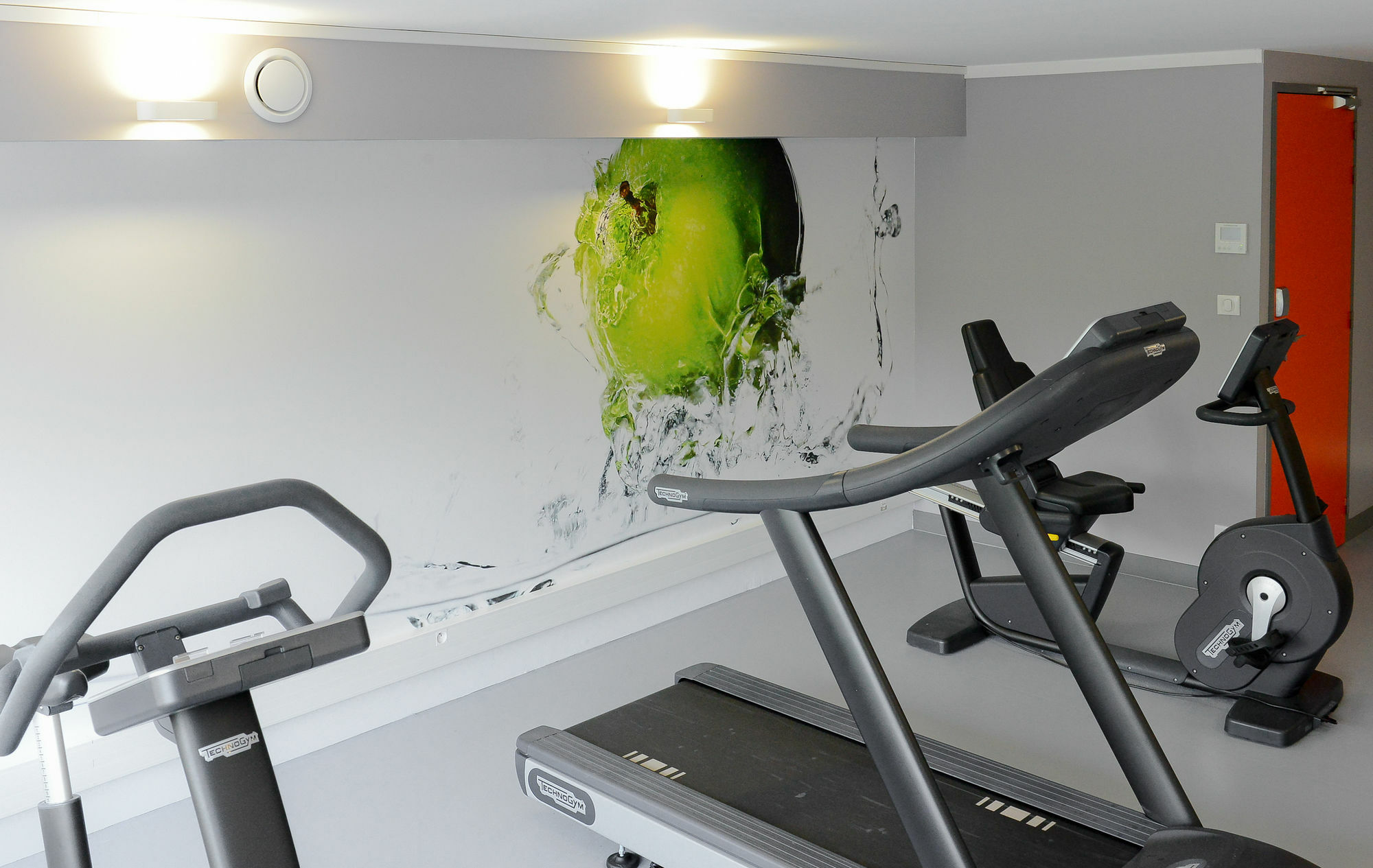 Отель Ibis Styles Caen Centre Gare Экстерьер фото